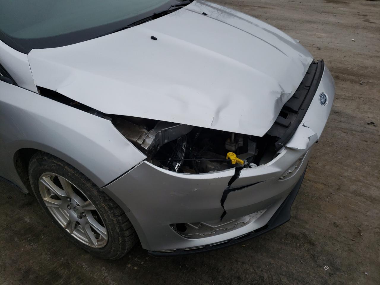 Photo 9 from auction – 2015 FORD FOCUS SE with VIN 1FADP3F23FL334365