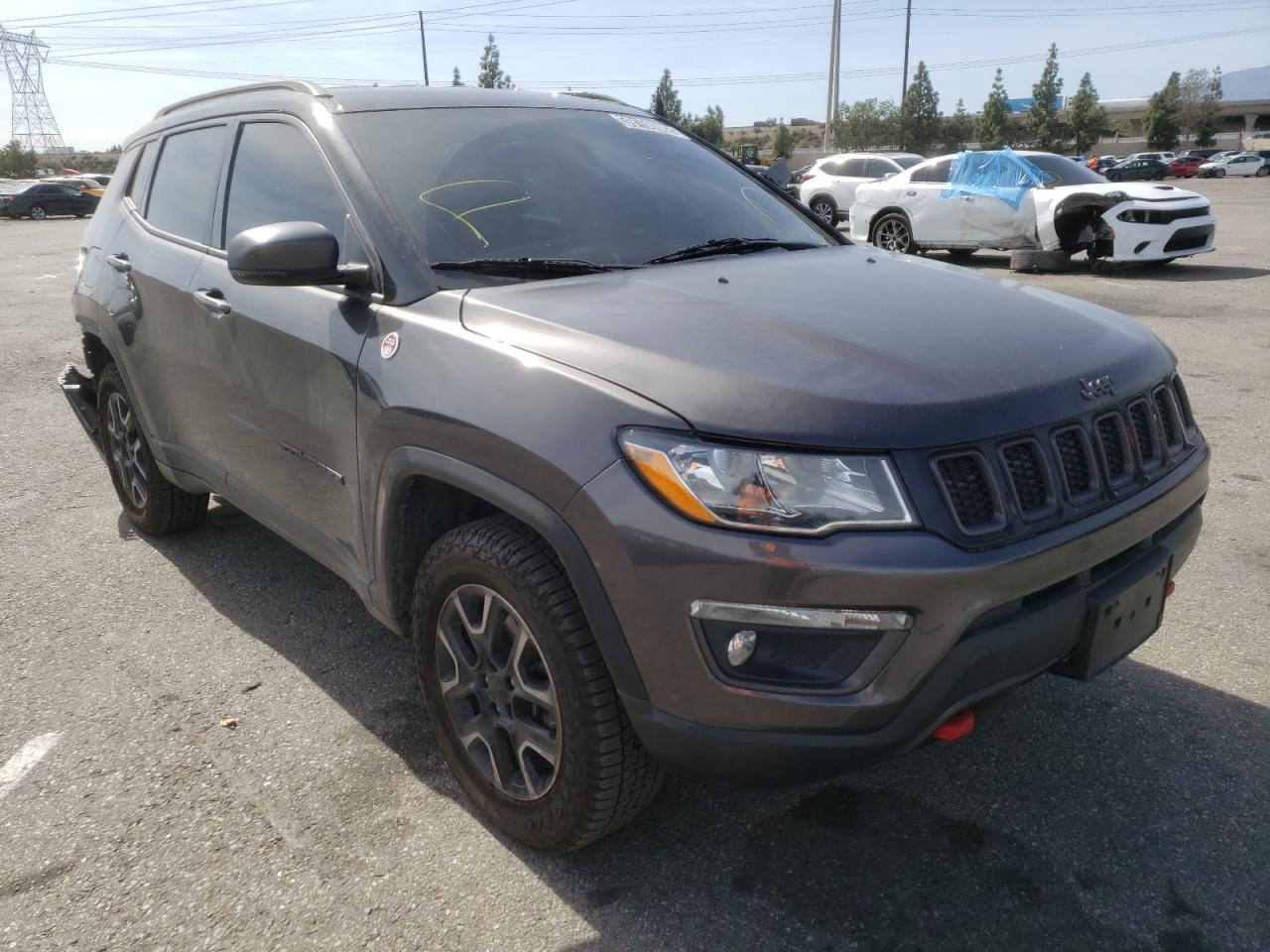 JEEP COMPASS TR 2019 with VIN 3C4NJDDB6KT688243 - Photo from auction