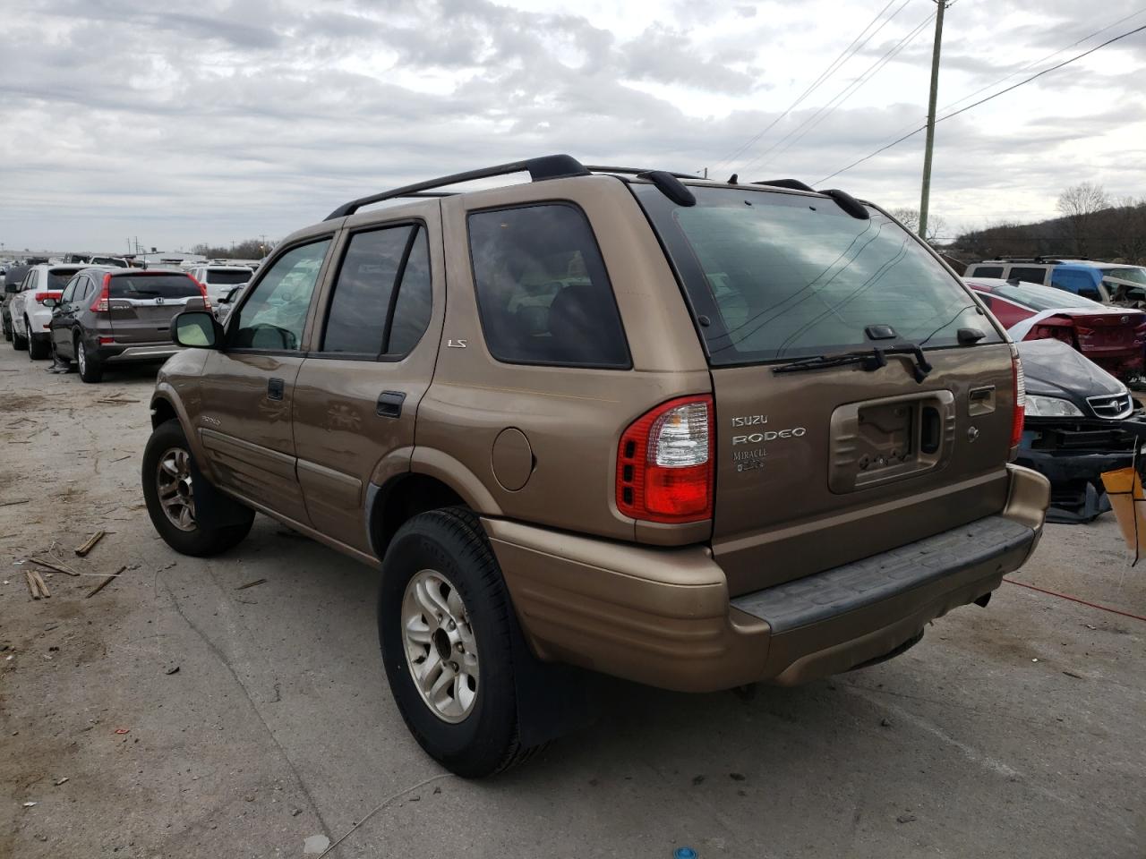Photo 3 from auction – 2002 ISUZU RODEO S with VIN 4S2CK58W324320734