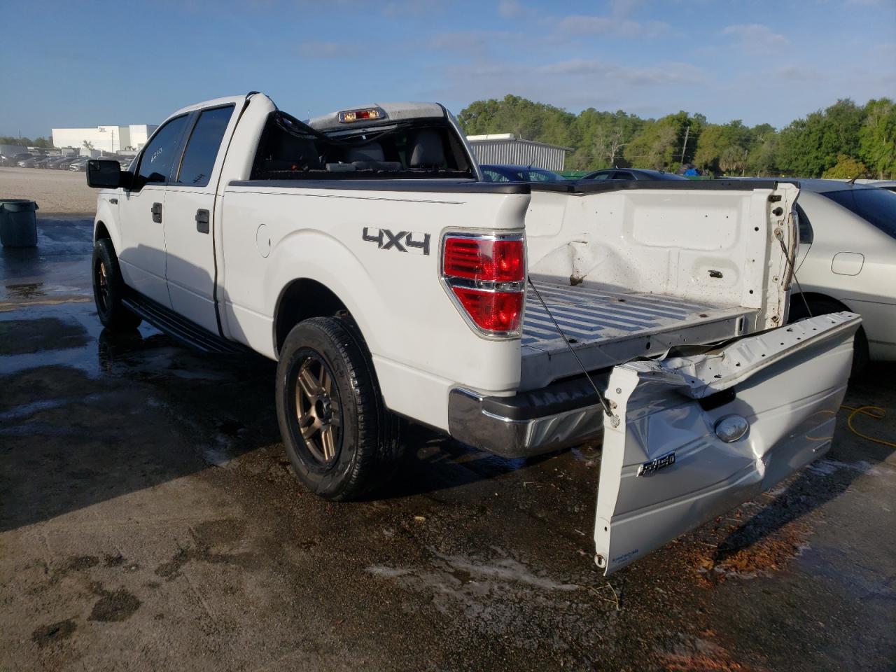 Photo 3 from auction – 2011 FORD F150 SUPER with VIN 1FTFW1EF7BFC96145