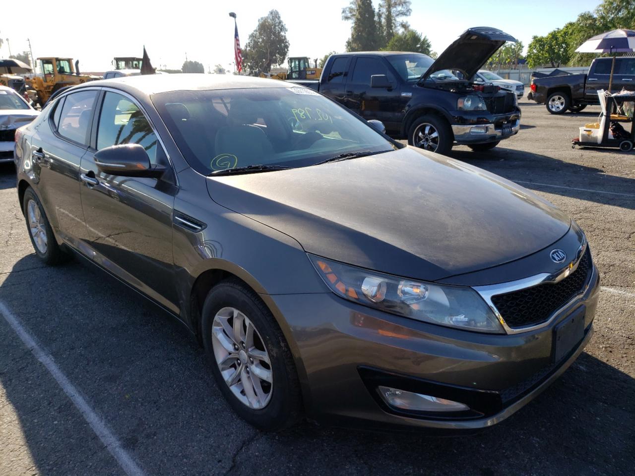 KIA OPTIMA LX 2012 with VIN 5XXGM4A71CG036949 - Photo from auction