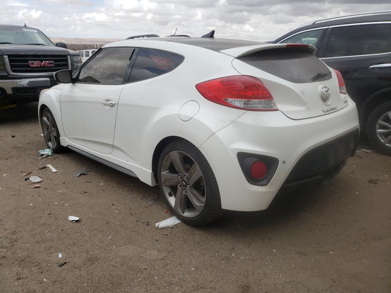 Photo 3 from auction – 2015 HYUNDAI VELOSTER T with VIN KMHTC6AE1FU234999