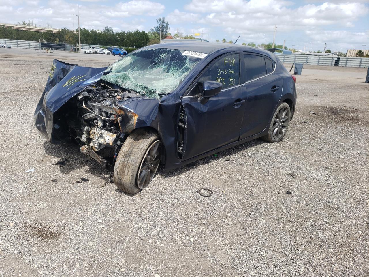 Photo 2 from auction – 2018 MAZDA 3 TOURING with VIN 3MZBN1L35JM250304