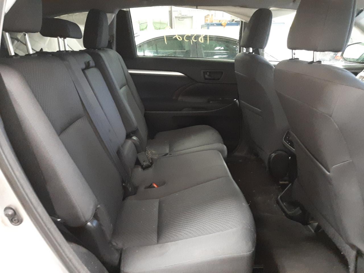 Zdjęcie 6 z aukcji – 2014 TOYOTA HIGHLANDER z VIN 5TDZKRFH1ES016392