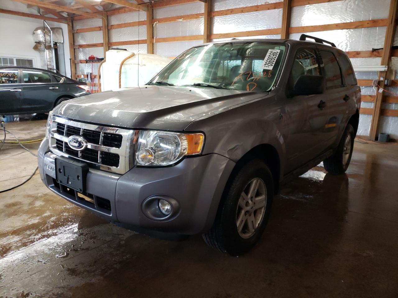 Photo 2 from auction – 2008 FORD ESCAPE HEV with VIN 1FMCU59H78KA75328