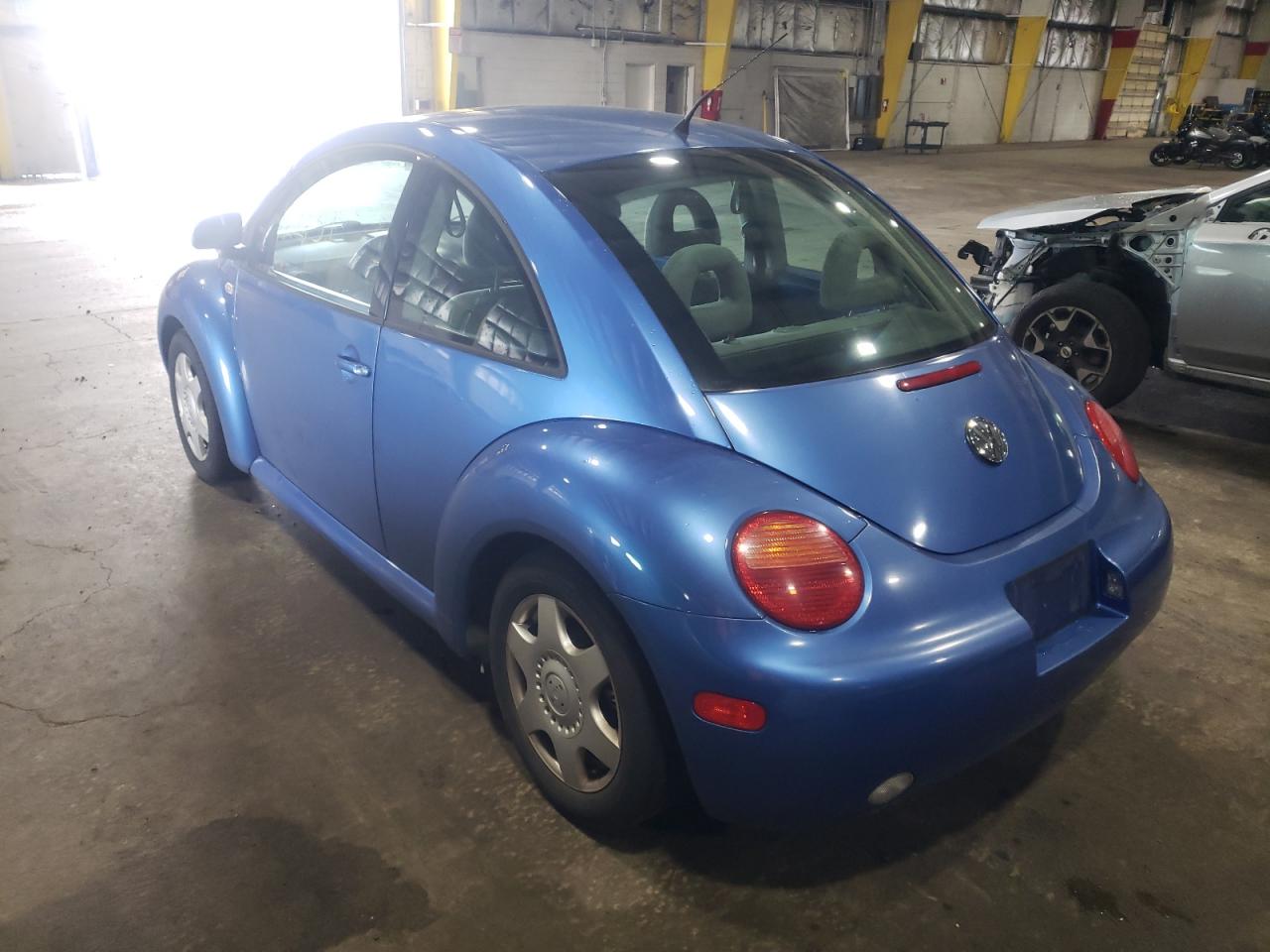 Photo 3 from auction – 2000 VOLKSWAGEN NEW BEETLE with VIN 3VWCA21C7YM496967