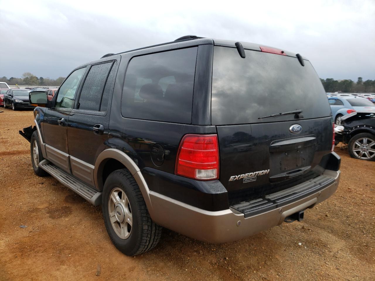 Photo 3 from auction – 2003 FORD EXPEDITION with VIN 1FMPU17L33LC32812