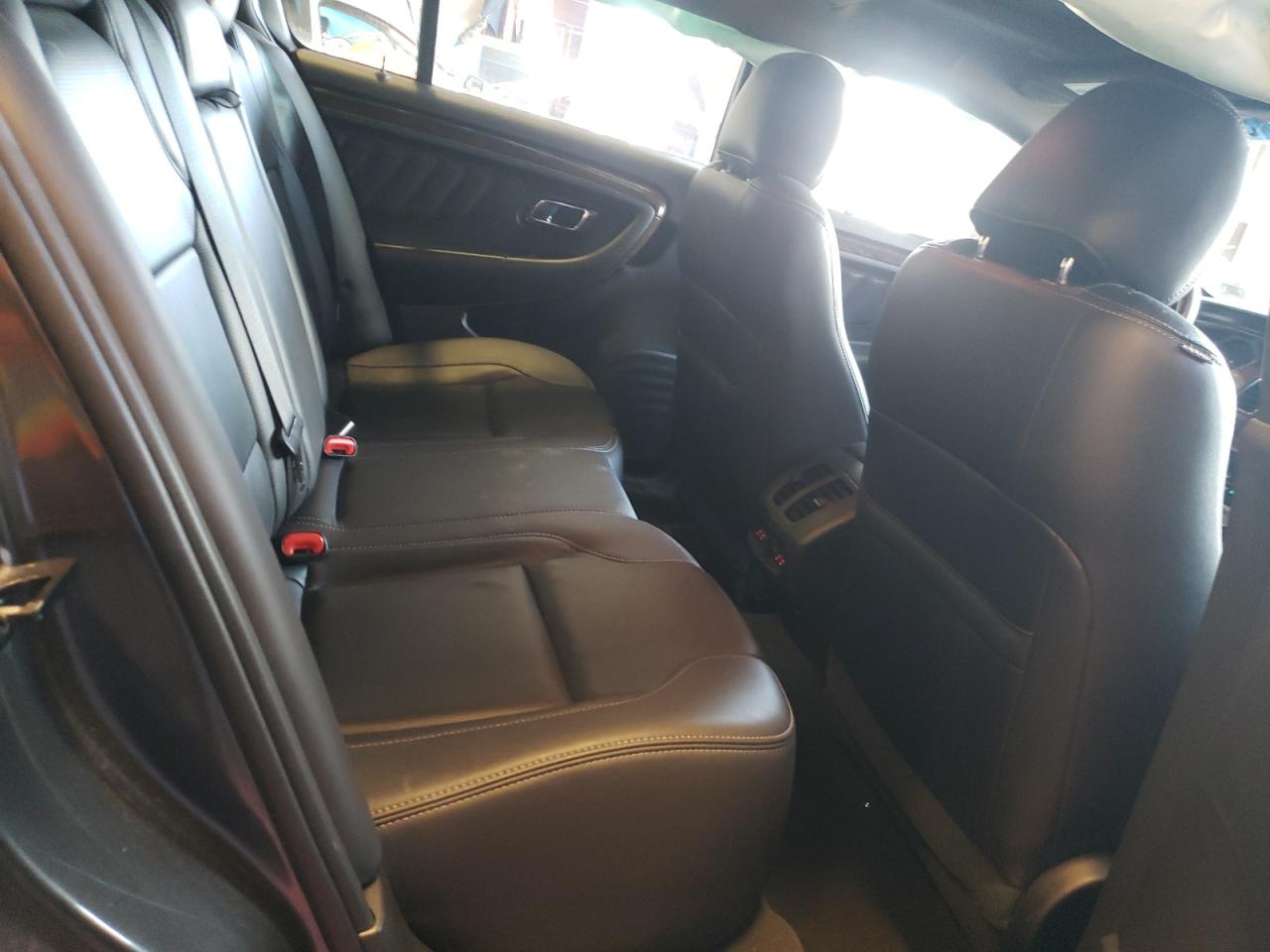 Photo 6 from auction – 2019 FORD TAURUS LIM with VIN 1FAHP2J81KG118878