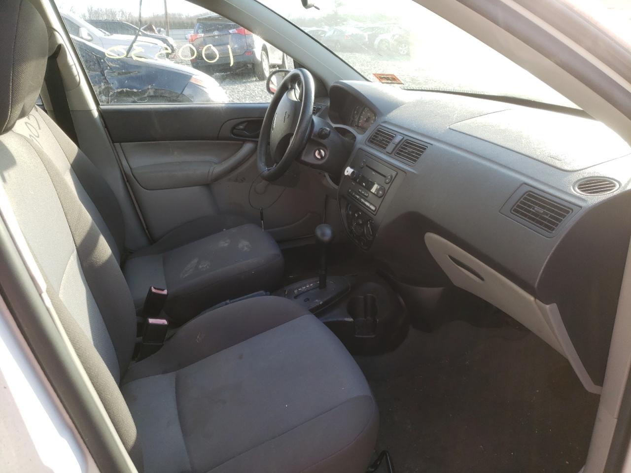 Photo 5 from auction – 2007 FORD FOCUS ZX4 with VIN 1FAFP34N97W174644