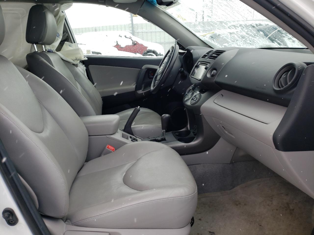 Photo 5 from auction – 2012 TOYOTA RAV4 LIMIT with VIN 2T3DK4DV8CW094038