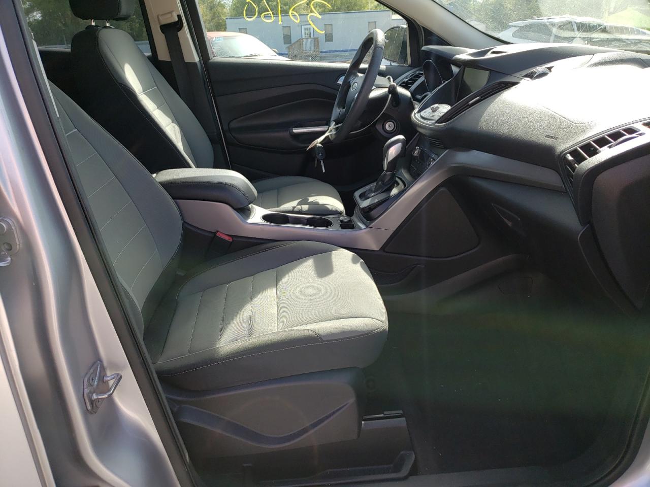Photo 5 from auction – 2015 FORD ESCAPE SE with VIN 1FMCU0GX4FUC87408