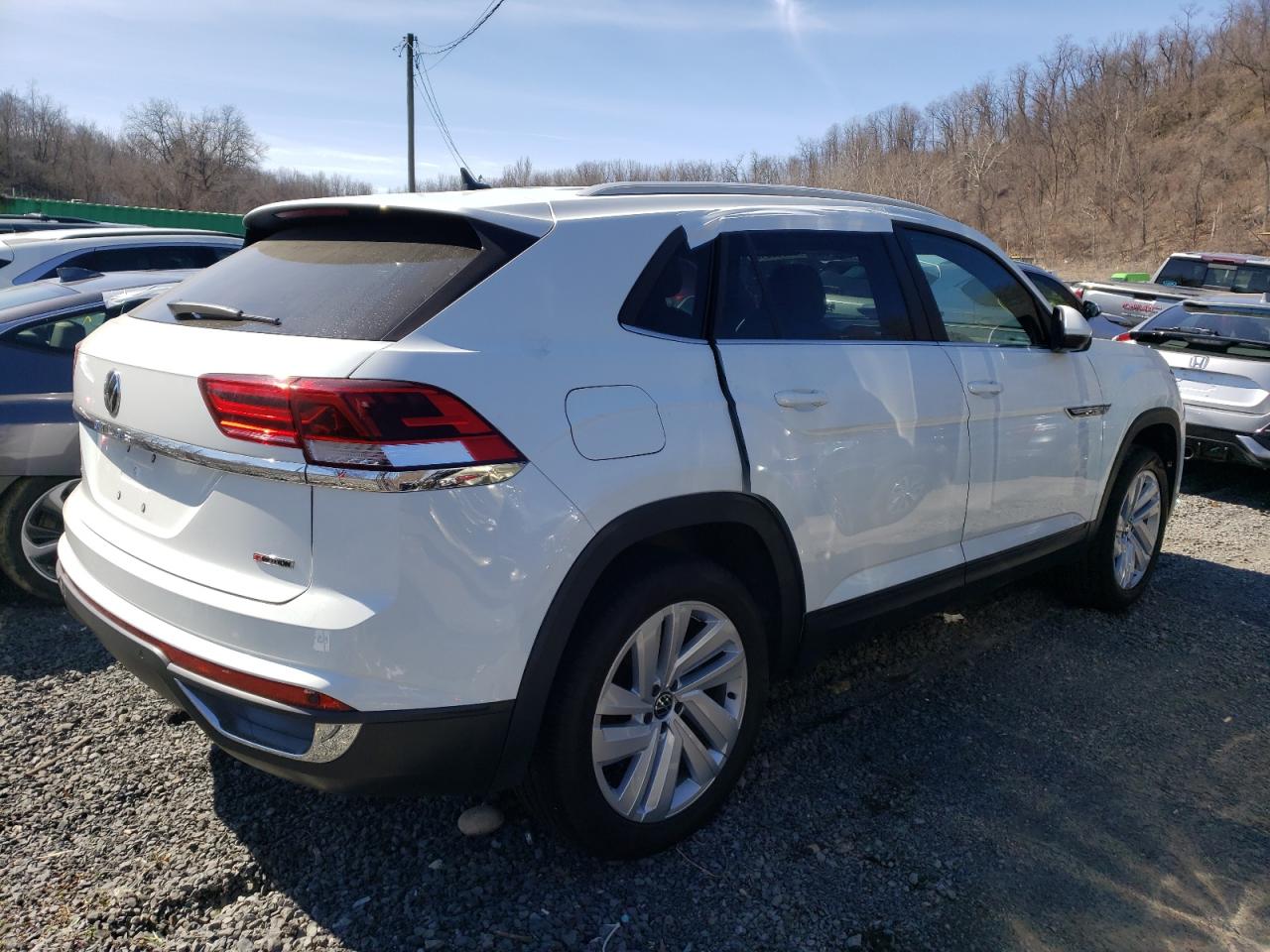 Photo 4 from auction – 2020 VOLKSWAGEN ATLAS CROS with VIN 1V21E2CA2LC212082