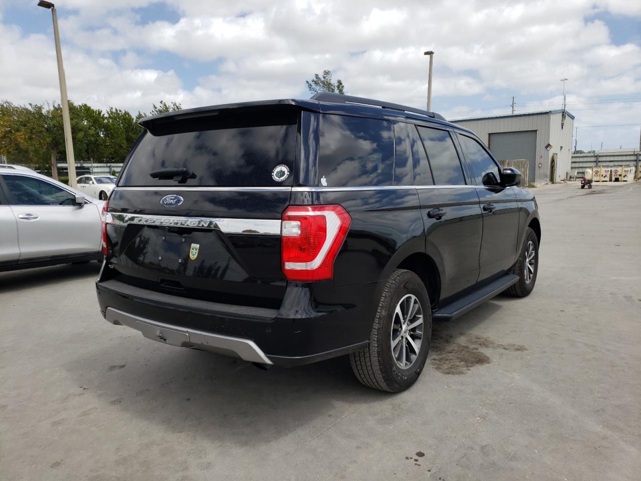 Photo 4 from auction – 2018 FORD EXPEDITION with VIN 1FMJU1HT3JEA16884