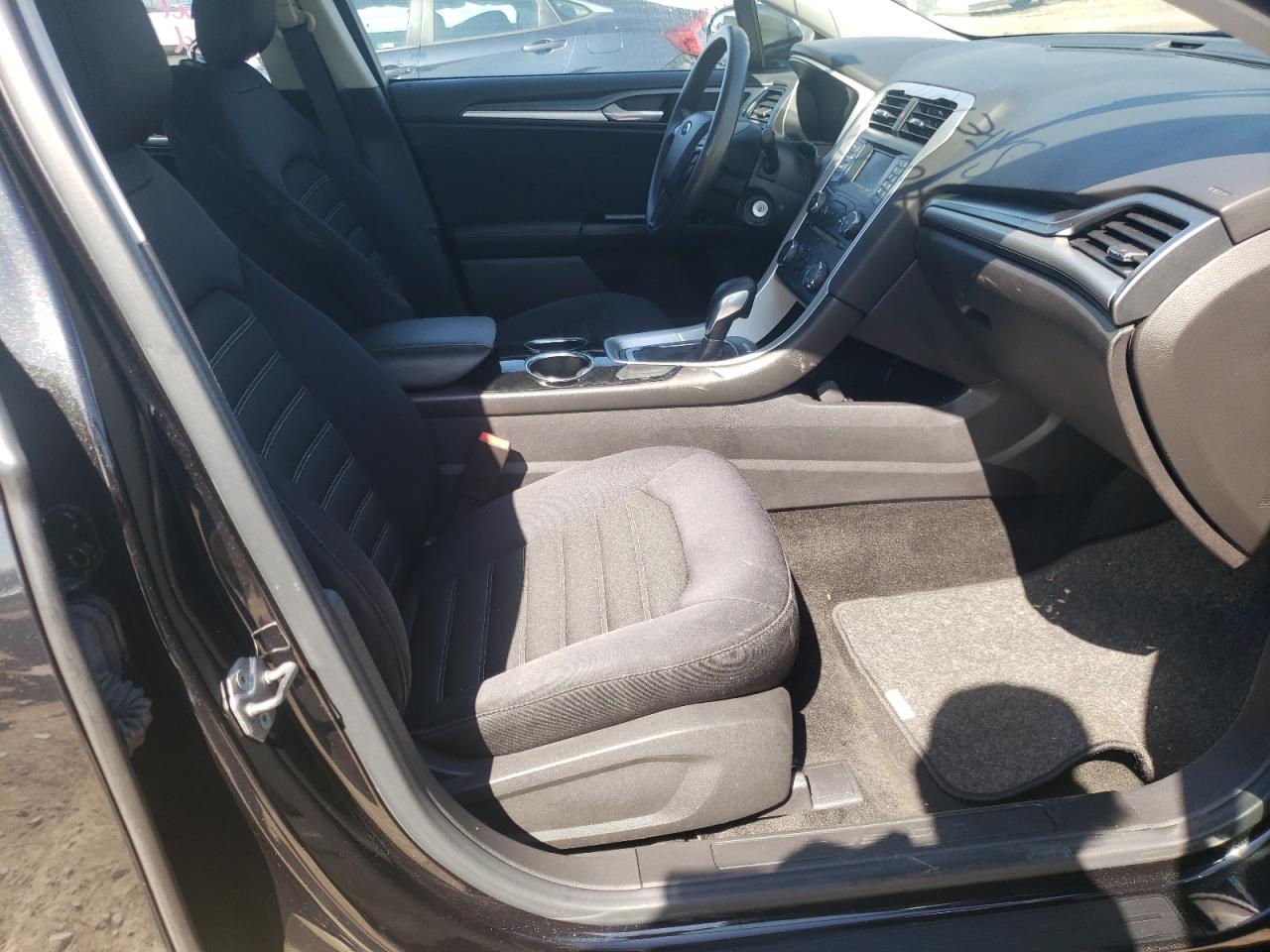 Photo 5 from auction – 2013 FORD FUSION SE with VIN 3FA6P0H75DR321597