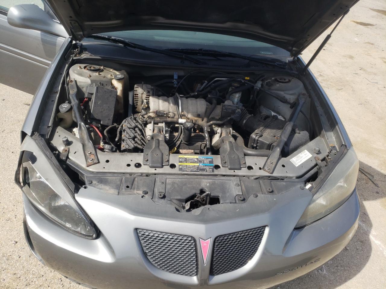 Photo 7 from auction – 2008 PONTIAC GRAND PRIX with VIN 2G2WP552X81100639