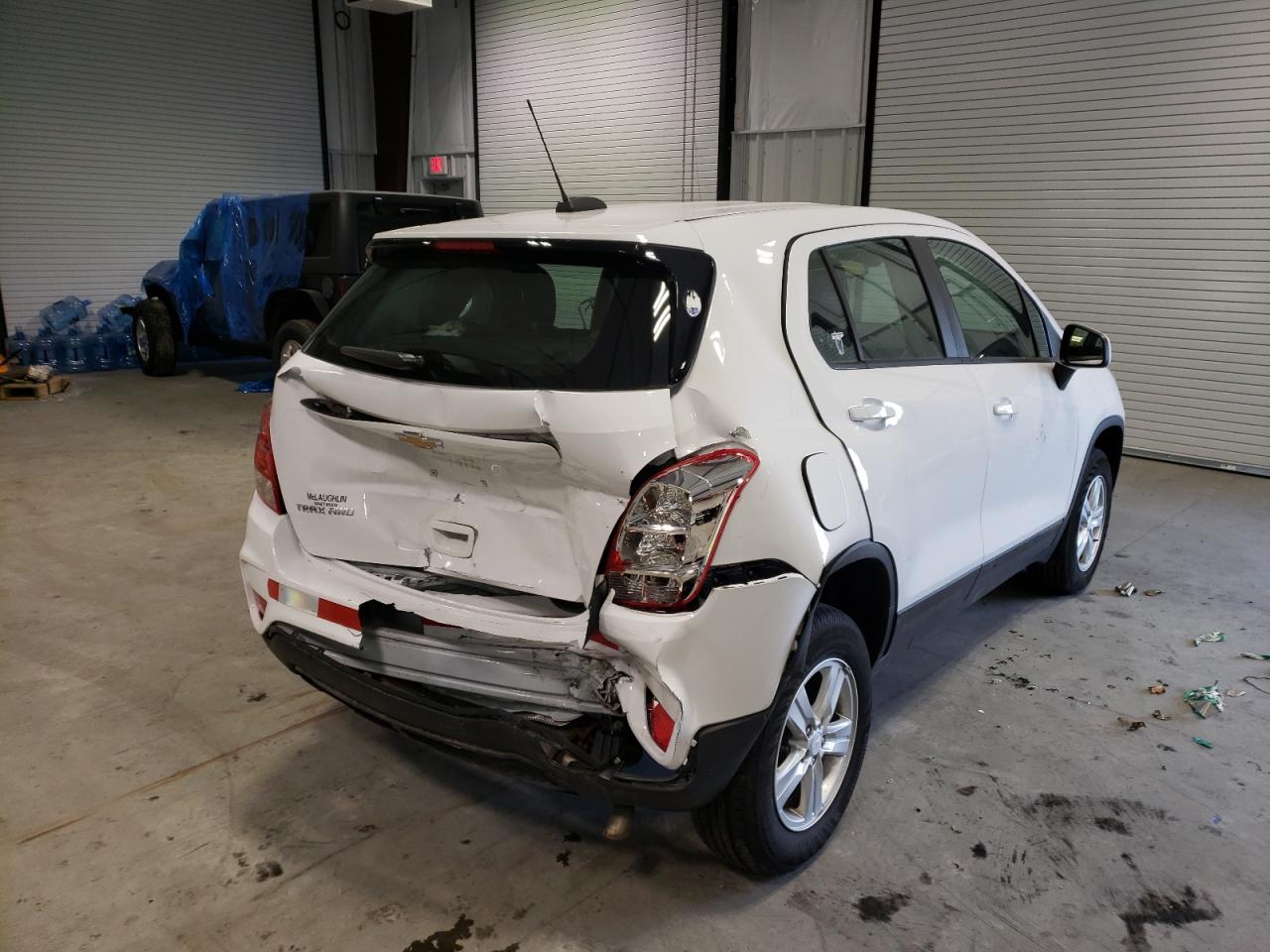 Photo 4 from auction – 2019 CHEVROLET TRAX LS with VIN 3GNCJNSB9KL208588