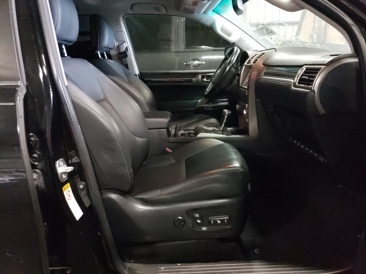Photo 5 from auction – 2014 LEXUS GX 460 with VIN JTJBM7FX7E5078065