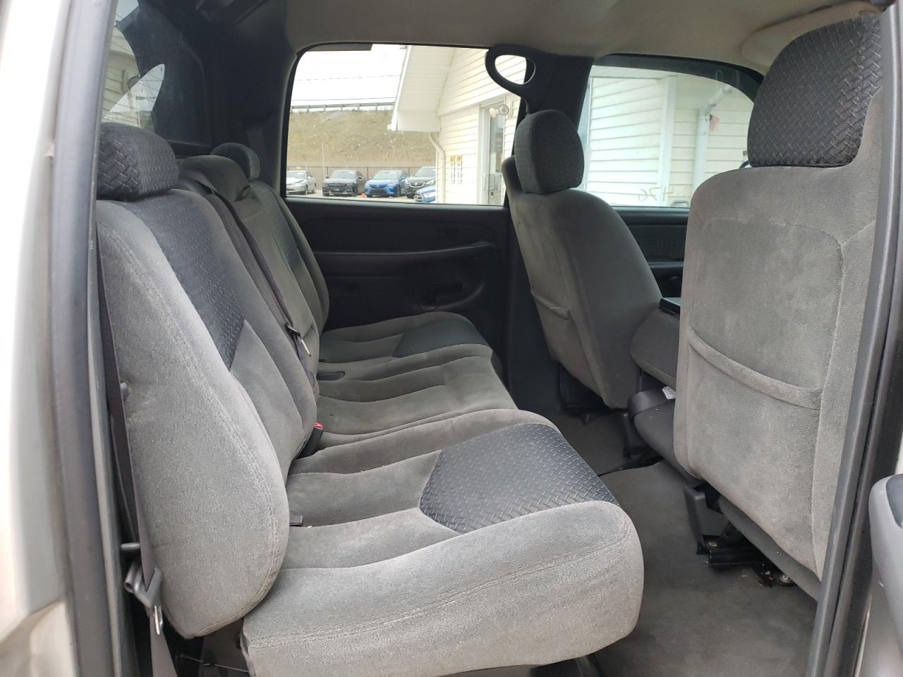 Photo 6 from auction – 2004 CHEVROLET AVALANCHE with VIN 3GNEC12T14G243299