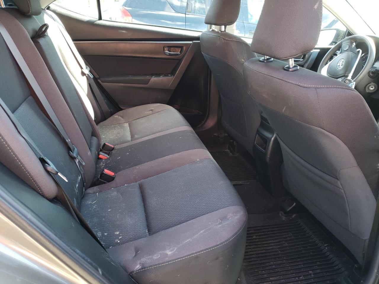 Photo 6 from auction – 2018 TOYOTA COROLLA L with VIN 2T1BURHEXJC011242