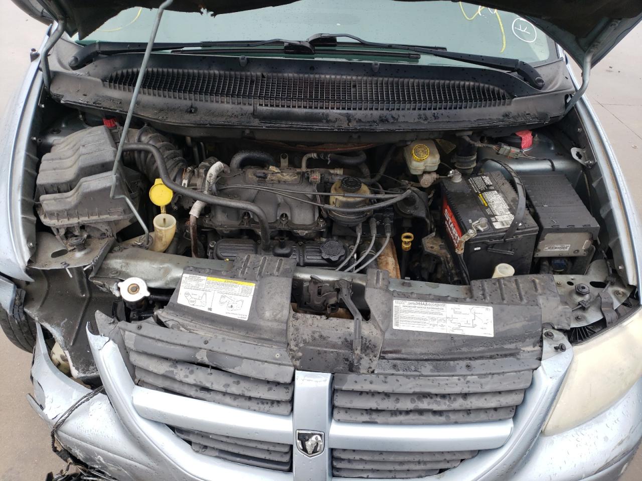 Photo 7 from auction – 2005 DODGE GRAND CARA with VIN 2D4GP44L15R565976