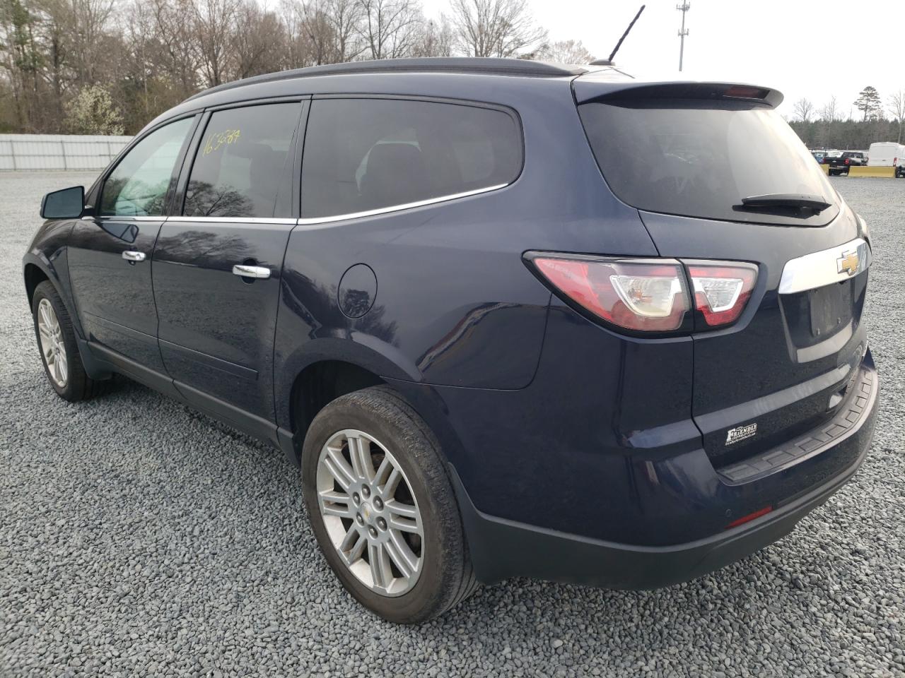 Photo 3 from auction – 2015 CHEVROLET TRAVERSE L with VIN 1GNKRGKD3FJ206253