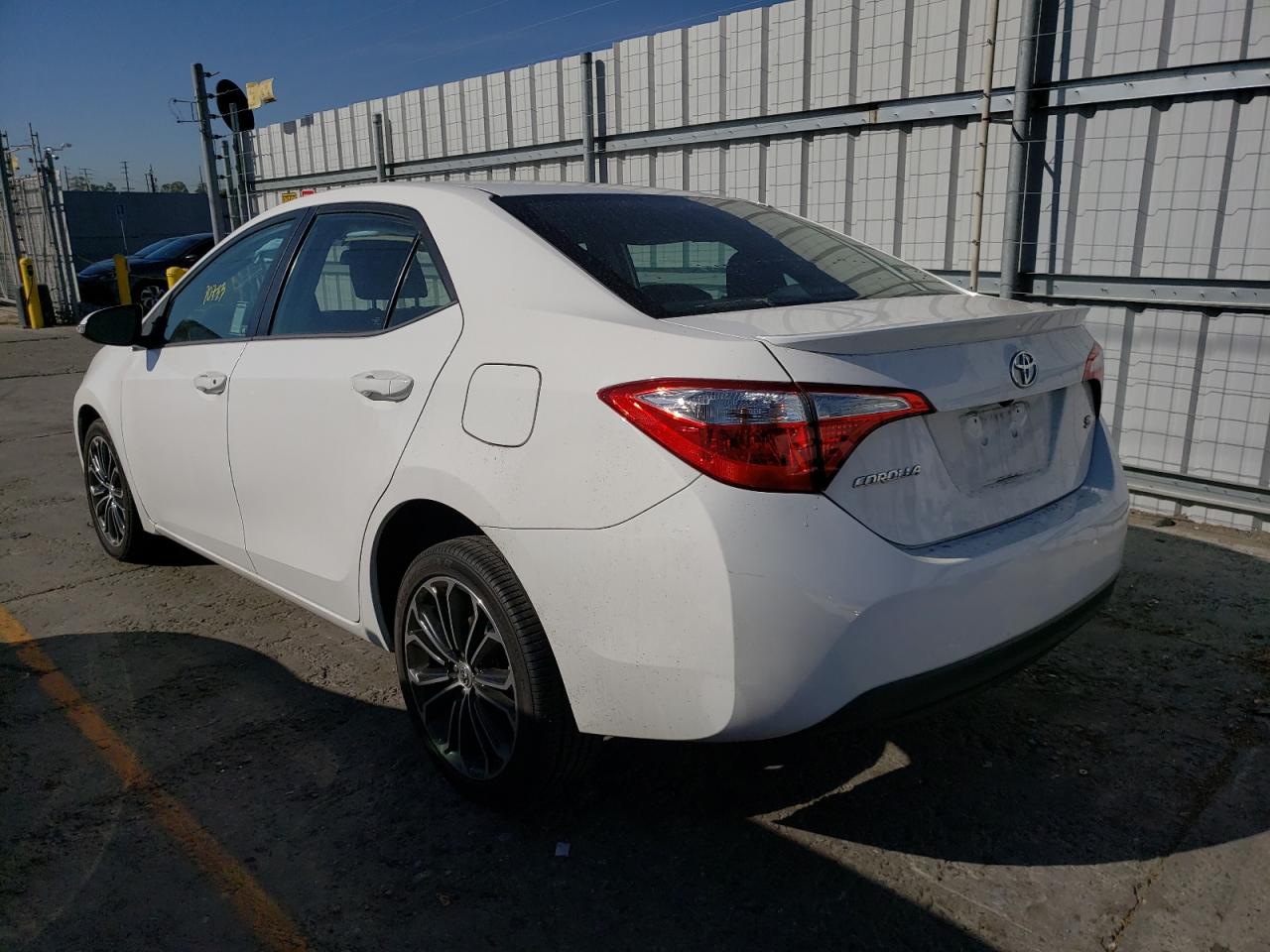 Photo 3 from auction – 2016 TOYOTA COROLLA L with VIN 5YFBURHE3GP402919