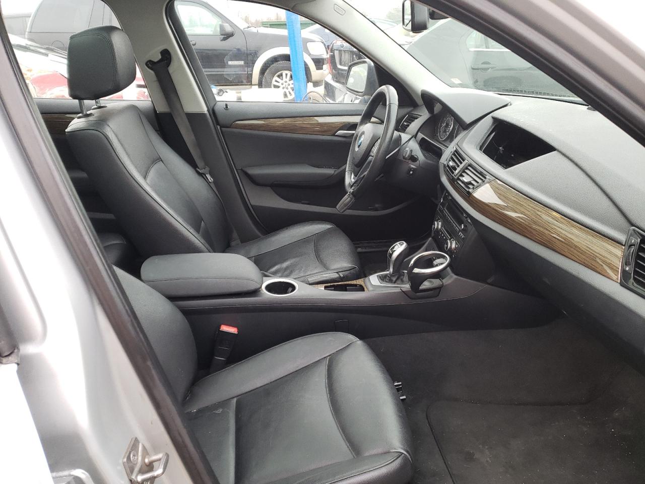 Photo 5 from auction – 2014 BMW X1 XDRIVE2 with VIN WBAVL1C56EVY12906