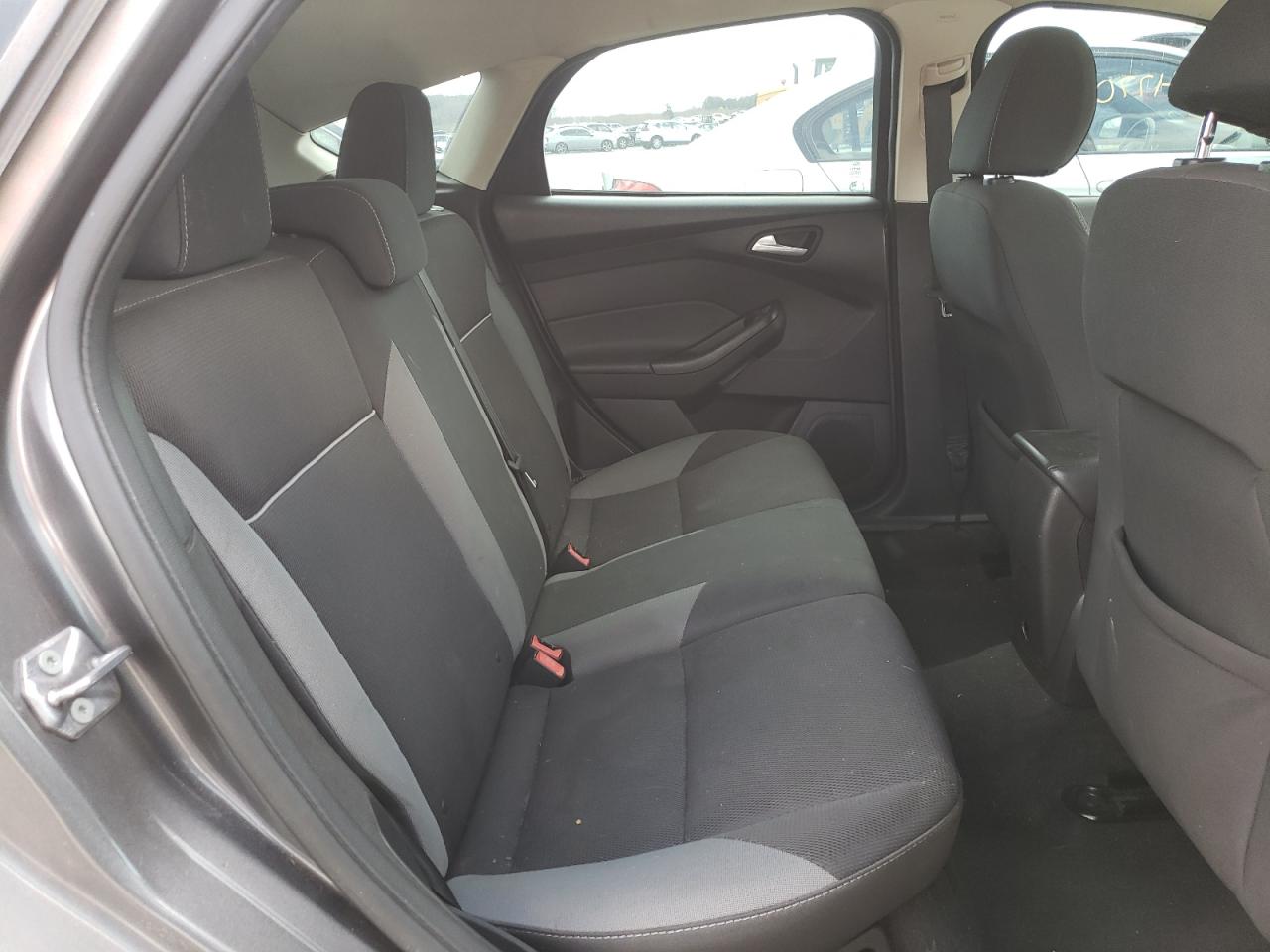 Photo 6 from auction – 2013 FORD FOCUS SE with VIN 1FADP3K26DL325792
