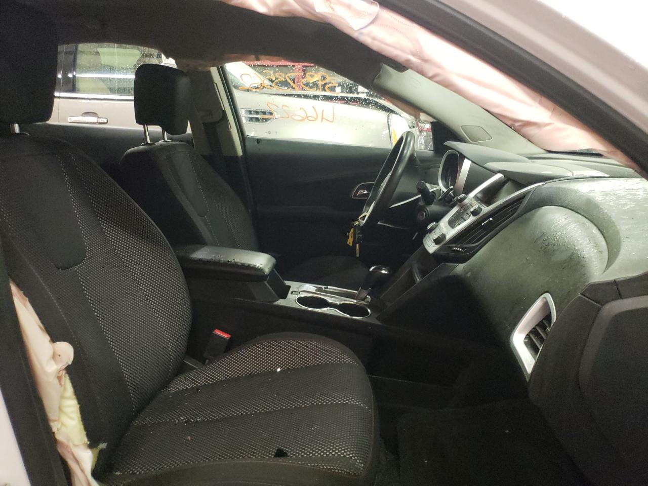 Photo 5 from auction – 2017 CHEVROLET EQUINOX LT with VIN 2GNFLFE33H6202381