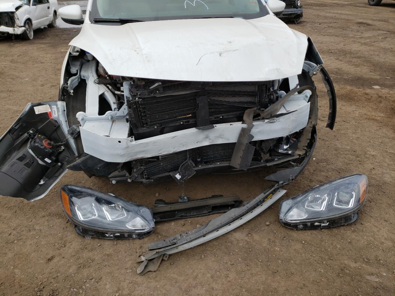 Photo 9 from auction – 2020 FORD ESCAPE SEL with VIN 1FMCU9H69LUA56221