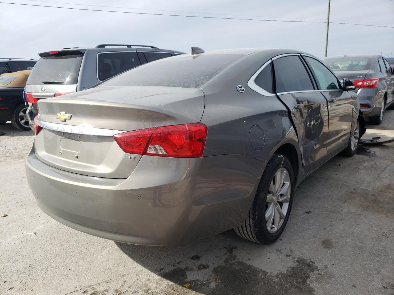 Photo 4 from auction – 2017 CHEVROLET IMPALA LT with VIN 2G1105S3XH9184401