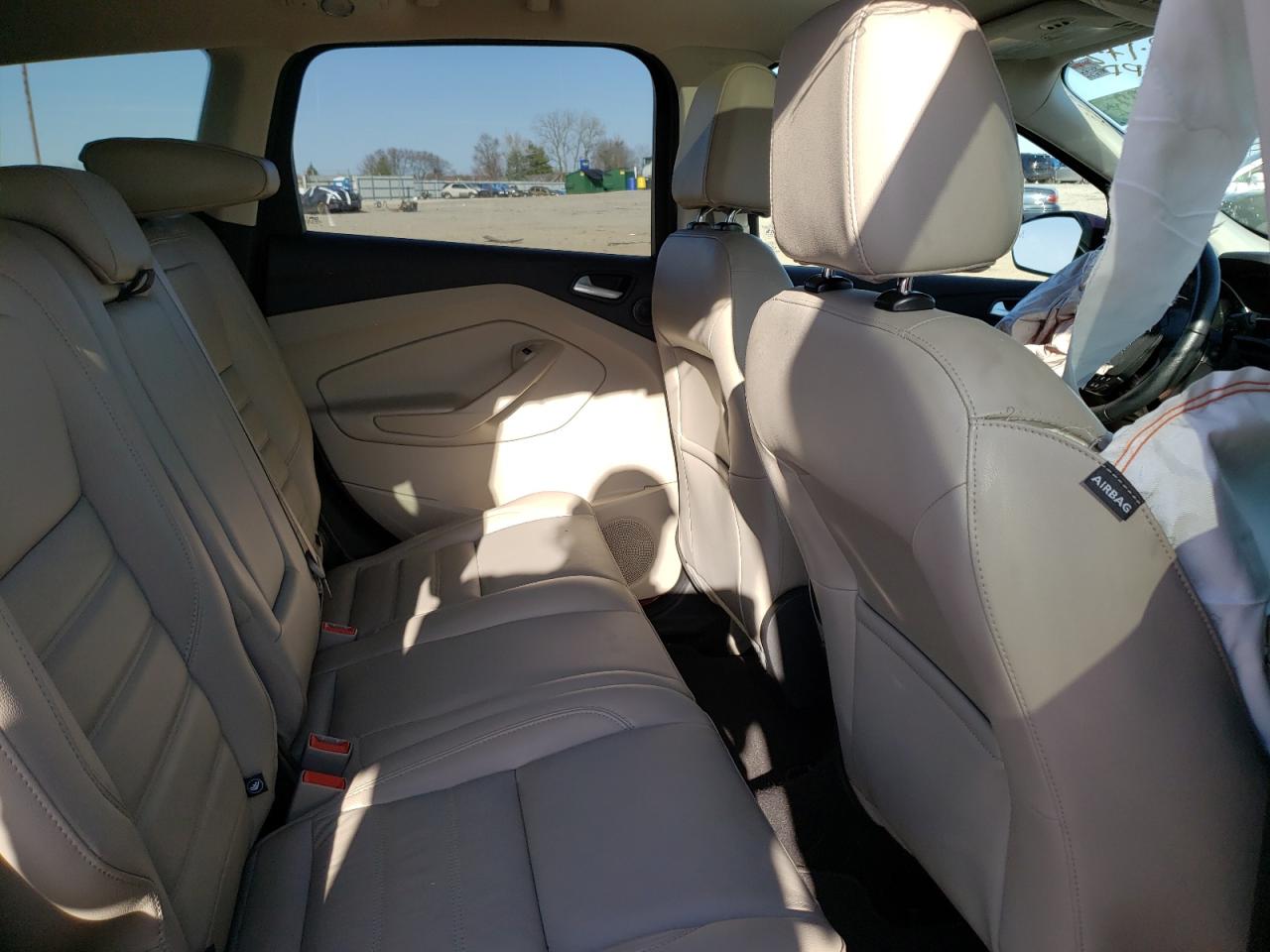 Photo 6 from auction – 2017 FORD ESCAPE TIT with VIN 1FMCU9J98HUA48865