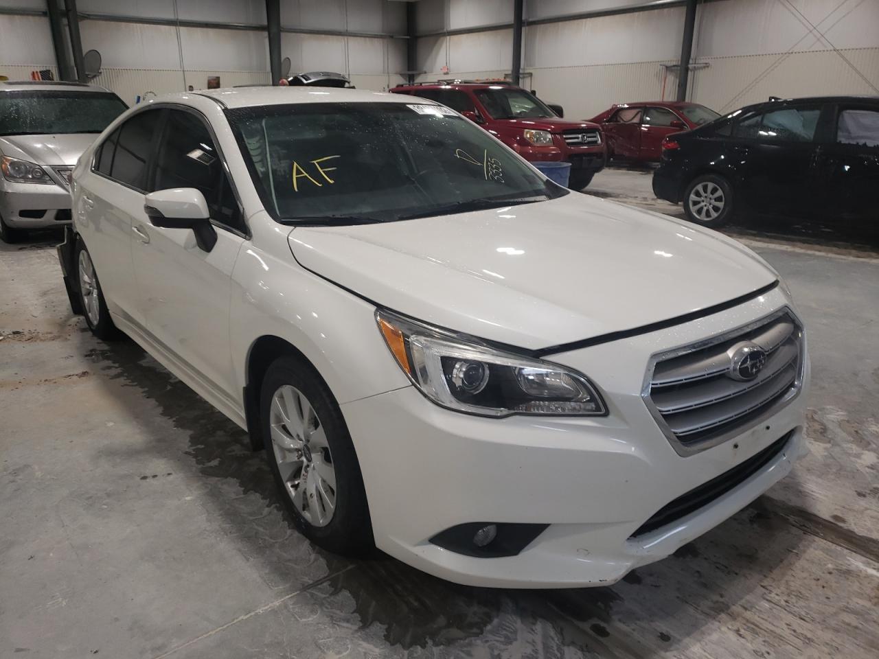 SUBARU LEGACY 2.5 2015 with VIN 4S3BNBF66F3033335 - Photo from auction