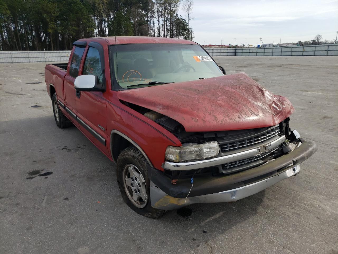 CHEVROLET SILVERADO 2002 with VIN 2GCEC19V321306389 - Photo from auction