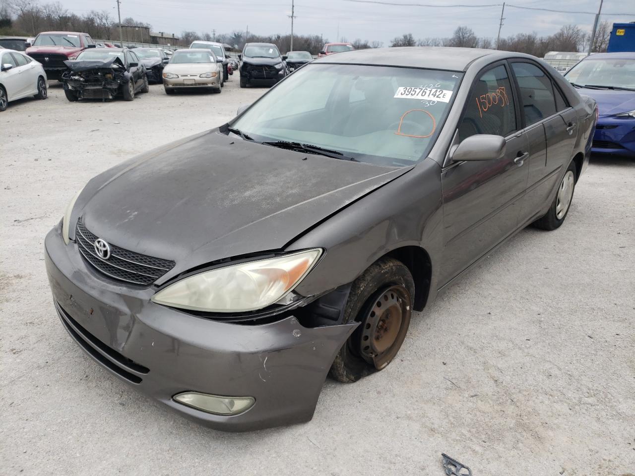 Photo 2 from auction – 2003 TOYOTA CAMRY LE with VIN JTDBE32K030143626