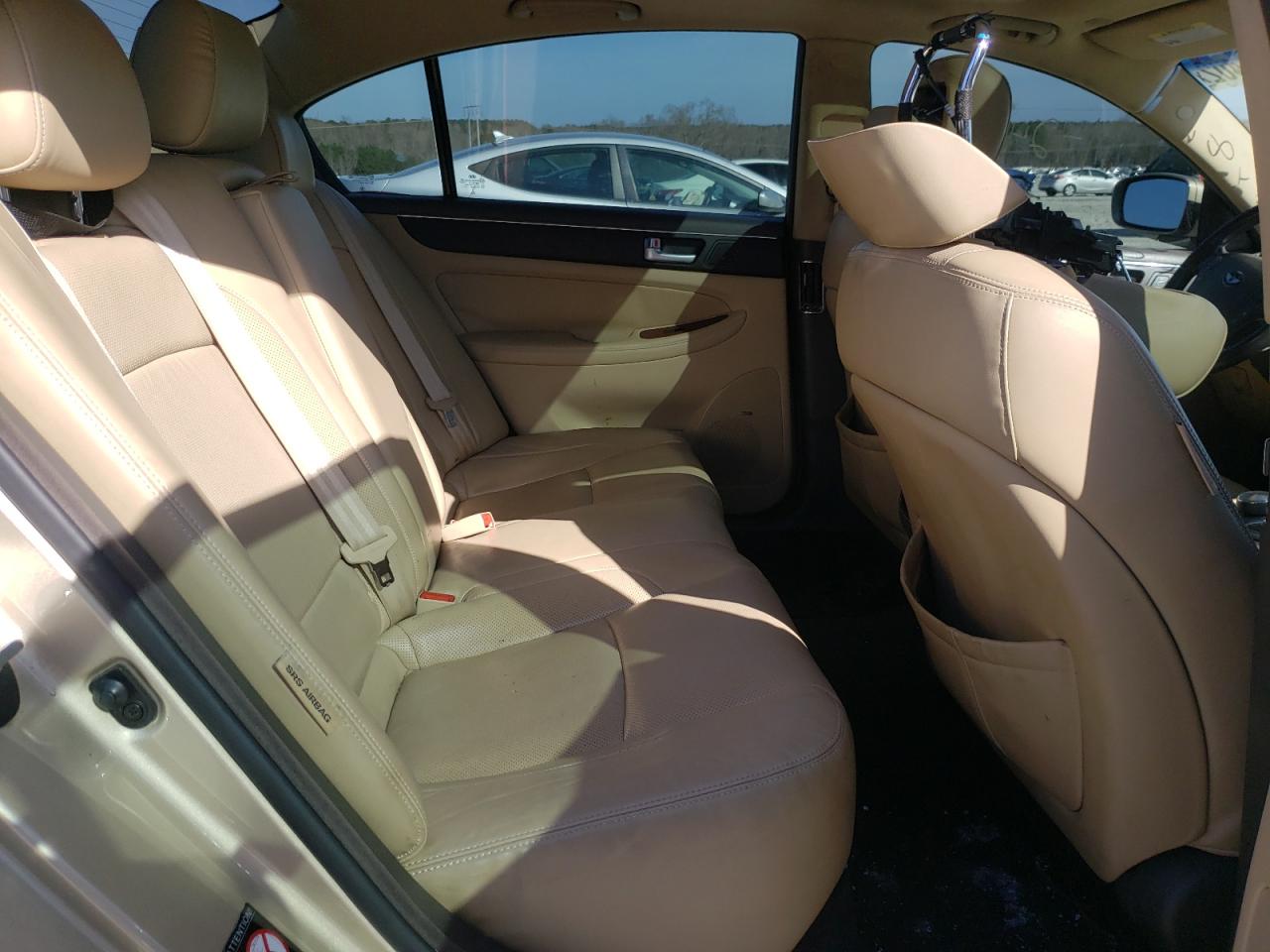 Photo 6 from auction – 2012 HYUNDAI GENESIS 3. with VIN KMHGC4DD0CU199098
