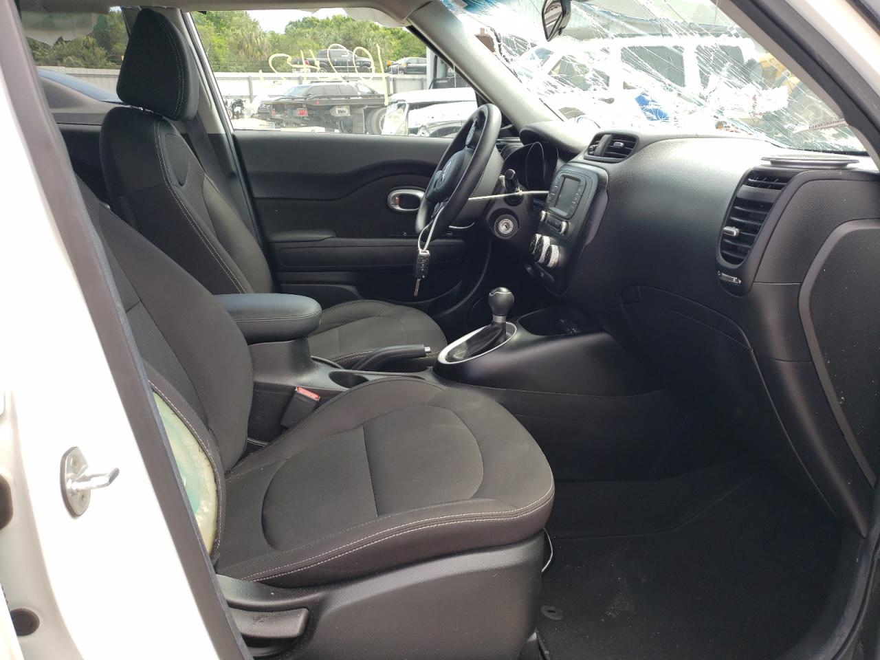 Photo 5 from auction – 2019 KIA SOUL with VIN KNDJN2A24K7919625