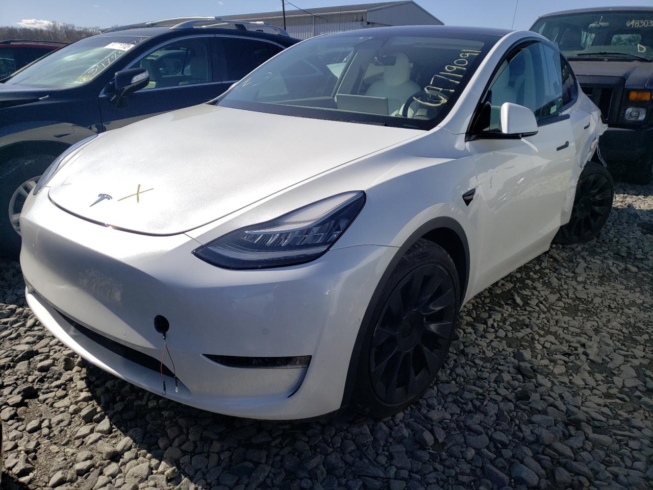 Photo 2 from auction – 2020 TESLA MODEL Y with VIN 5YJYGDEE8LF049219