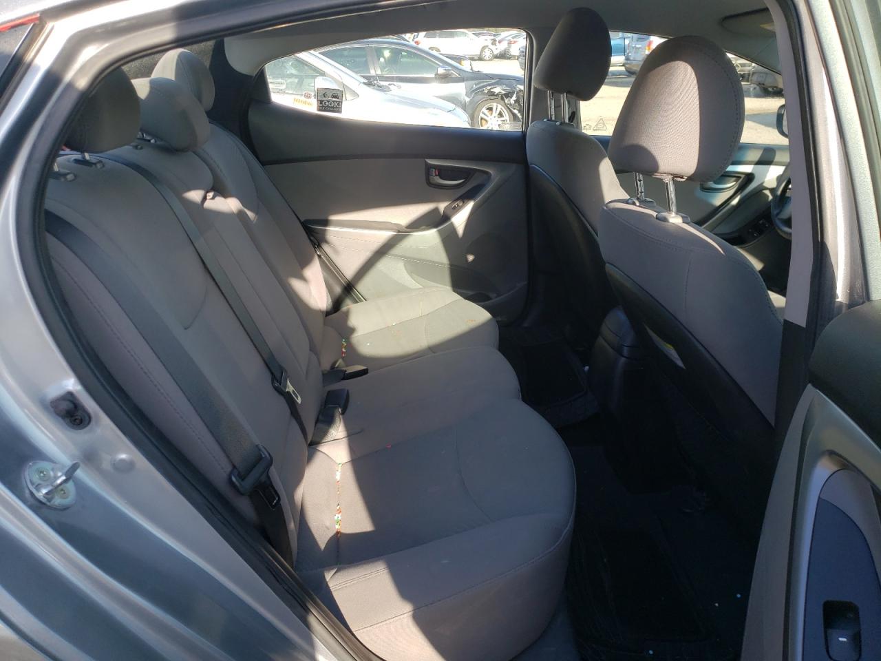 Photo 6 from auction – 2016 HYUNDAI ELANTRA SE with VIN 5NPDH4AEXGH677193