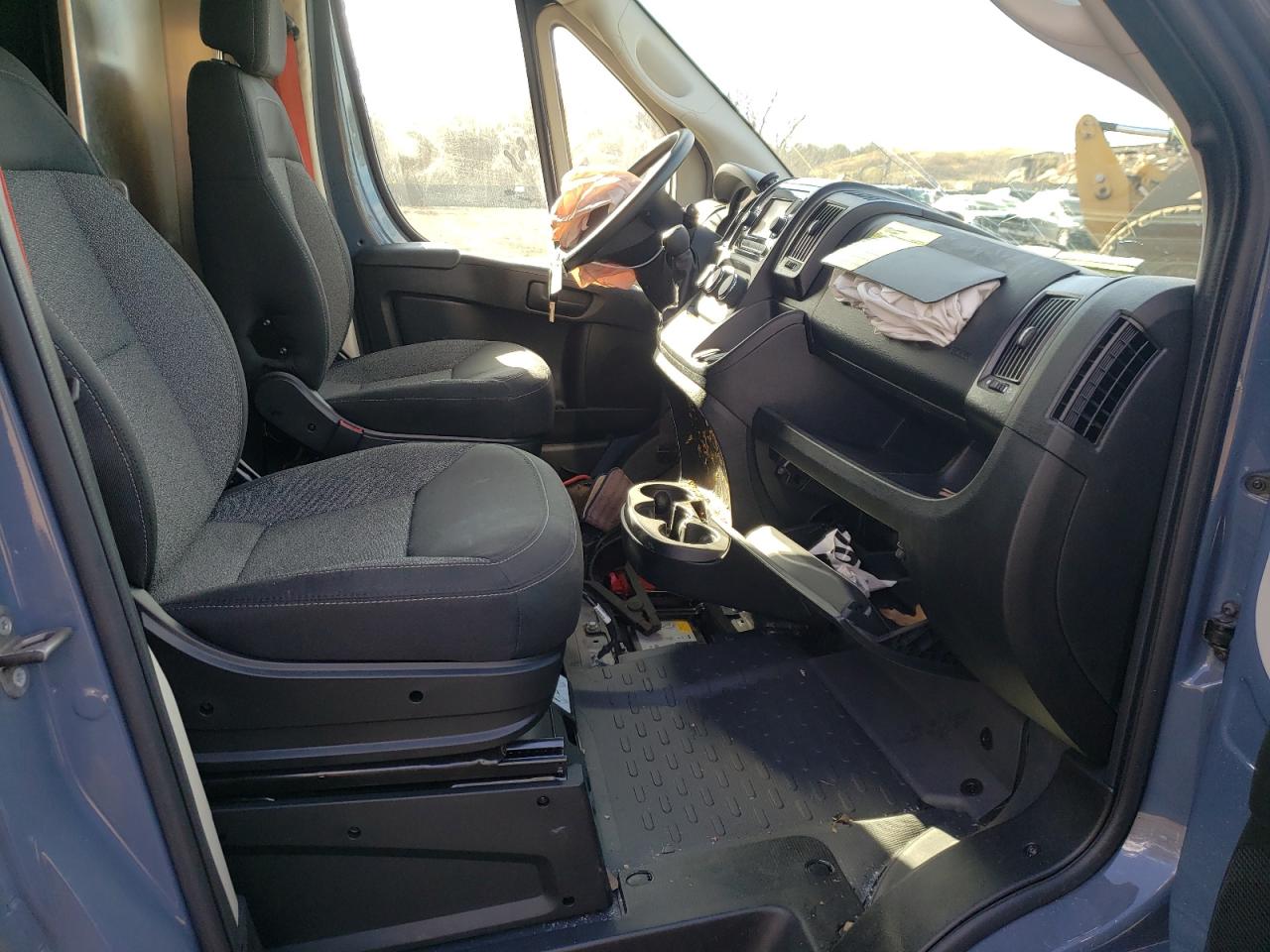 Photo 5 from auction – 2021 RAM PROMASTER with VIN 3C6MRVJG5ME541470