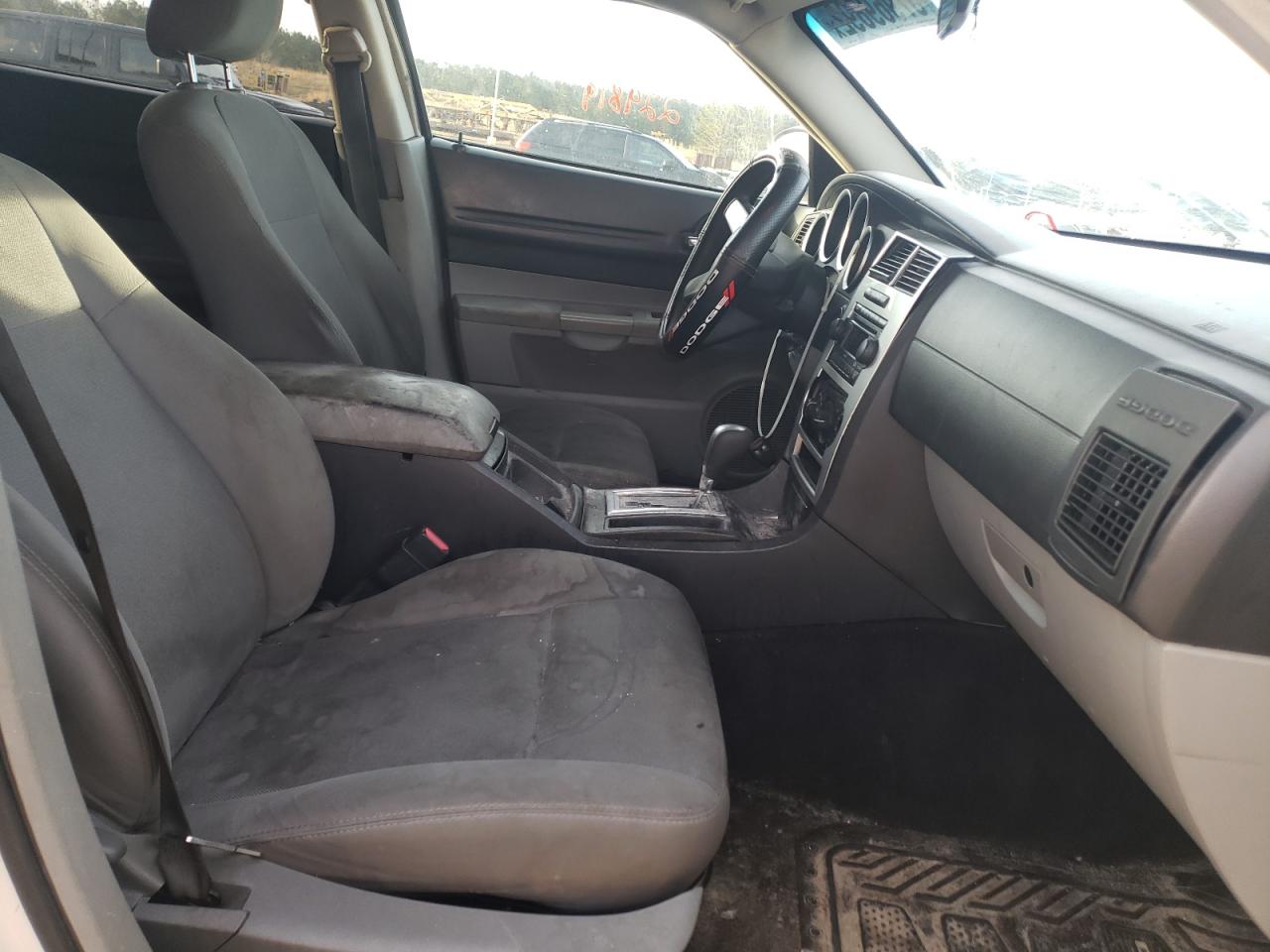 Photo 5 from auction – 2006 DODGE MAGNUM SXT with VIN 2D4FV47V06H459699