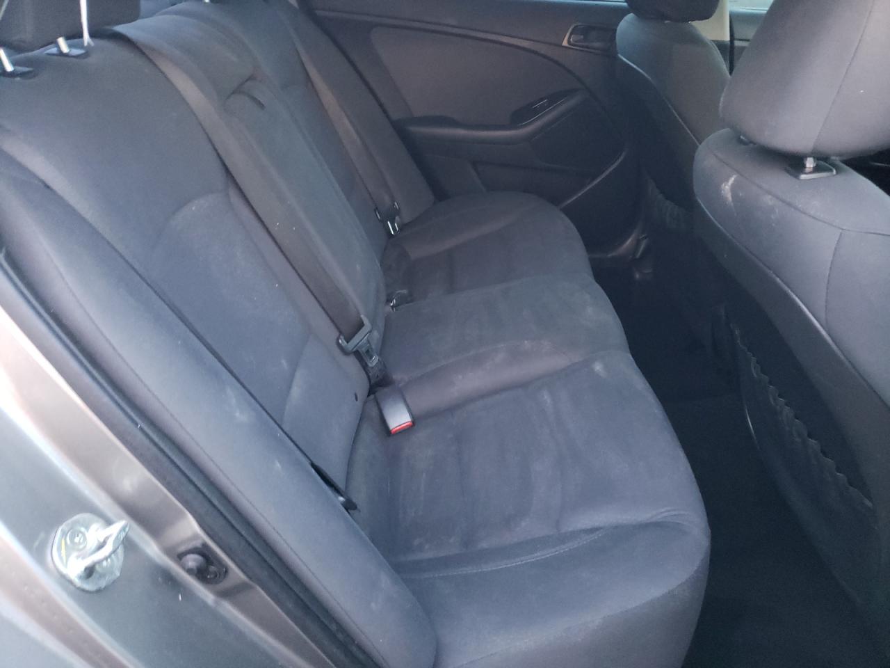 Photo 6 from auction – 2015 KIA OPTIMA LX with VIN 5XXGM4A73FG376267