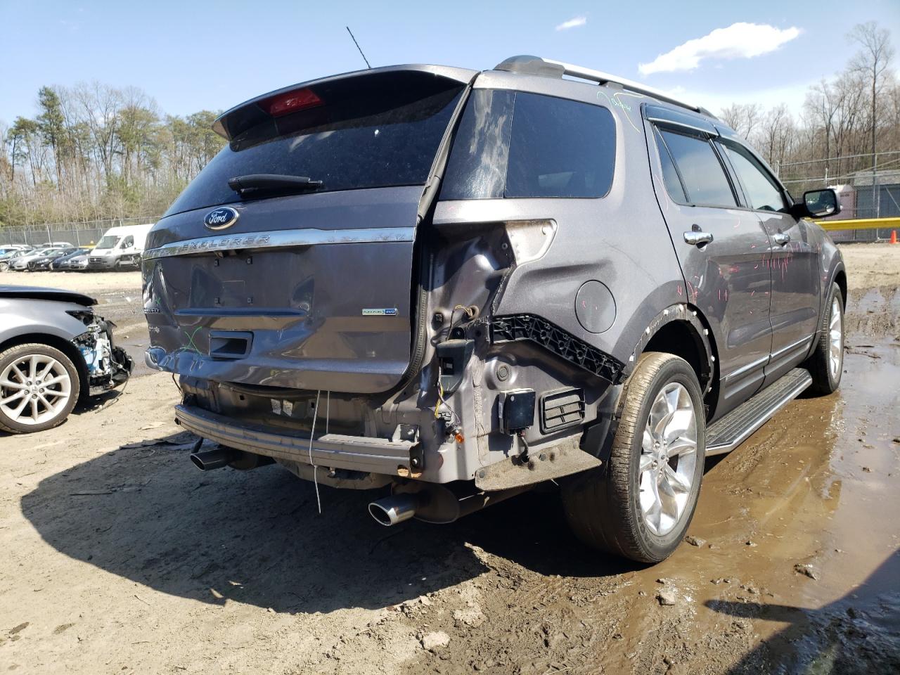 Photo 4 from auction – 2014 FORD EXPLORER L with VIN 1FM5K8F80EGB94325