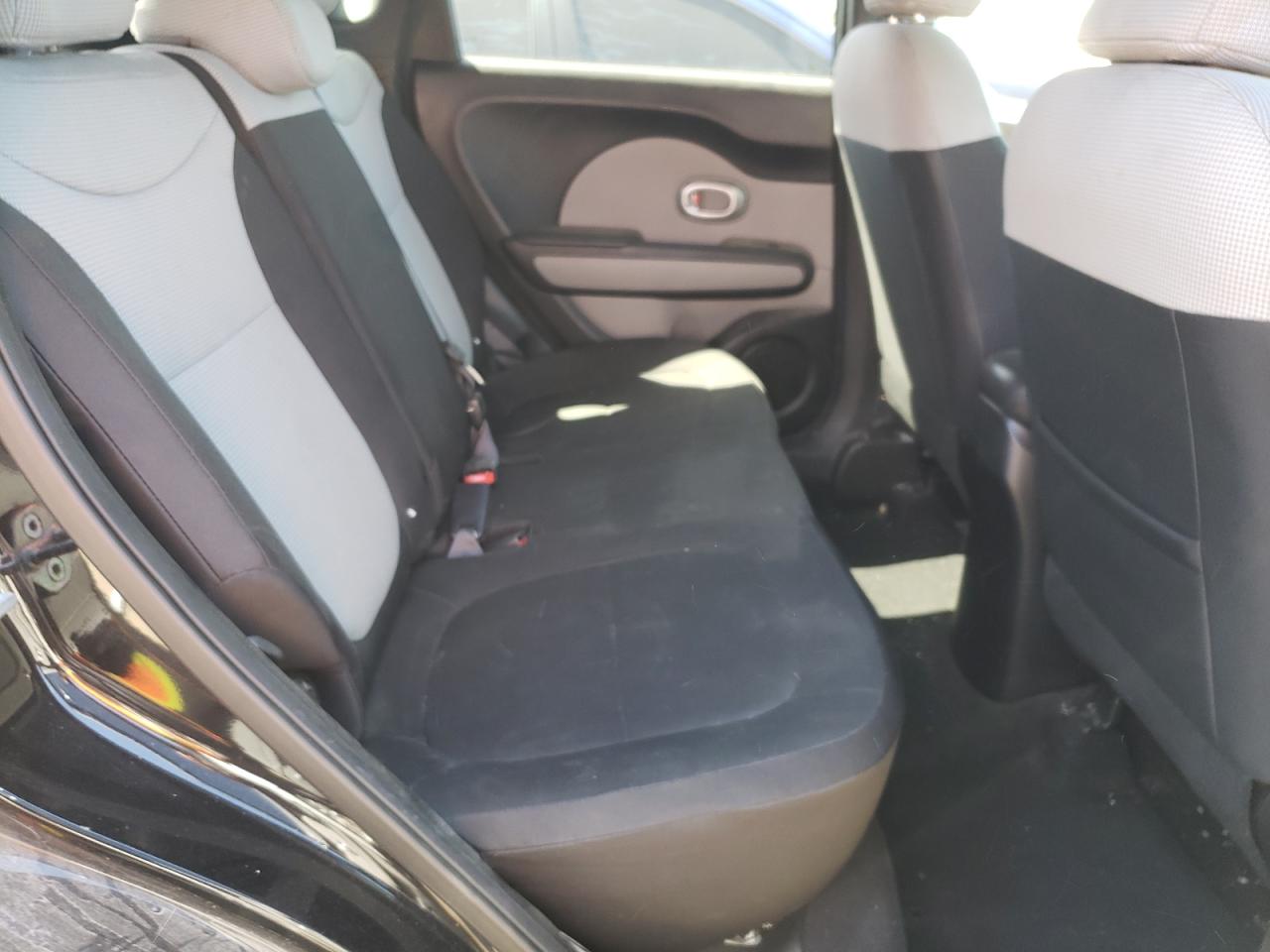 Photo 6 from auction – 2014 KIA SOUL with VIN KNDJN2A23E7011705