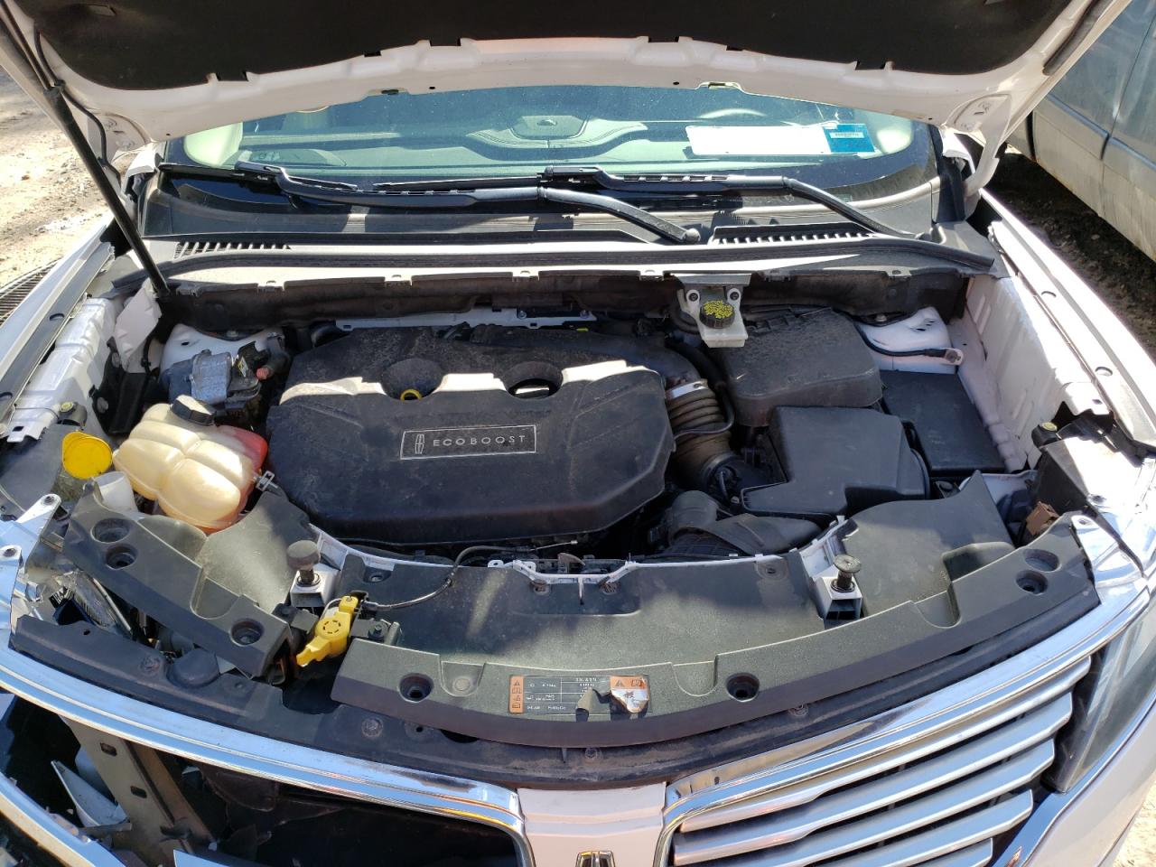 Photo 7 from auction – 2015 LINCOLN MKC with VIN 5LMTJ2AH2FUJ33217