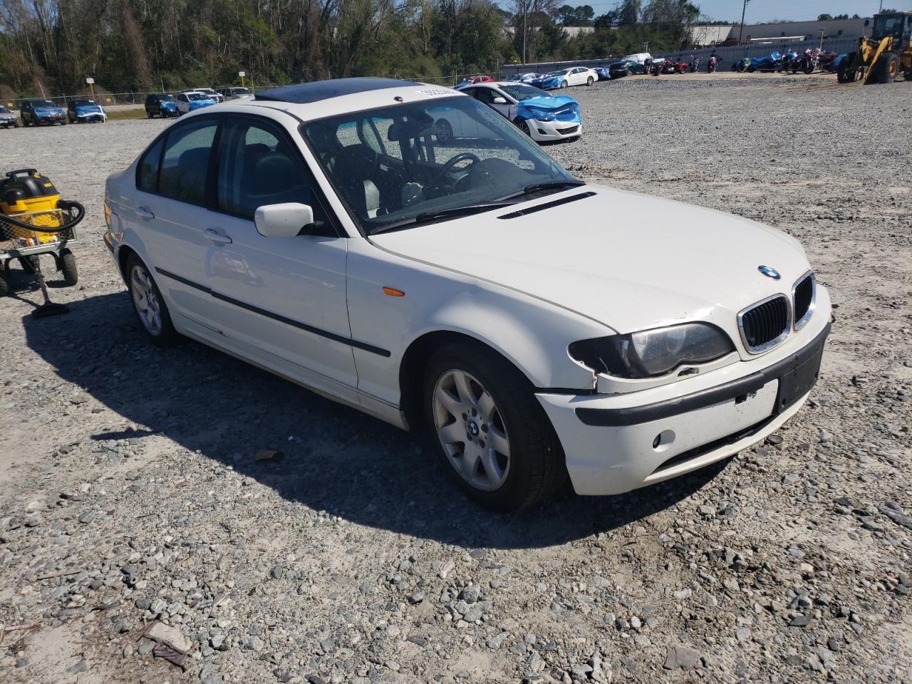BMW 325 XI 2004 with VIN WBAEU33404PR08064 - Photo from auction