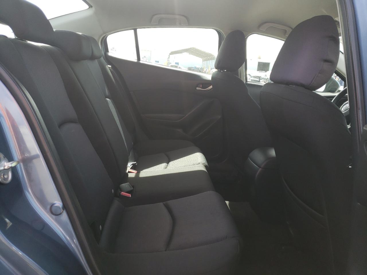Photo 6 from auction – 2015 MAZDA 3 SPORT with VIN 3MZBM1U75FM225060