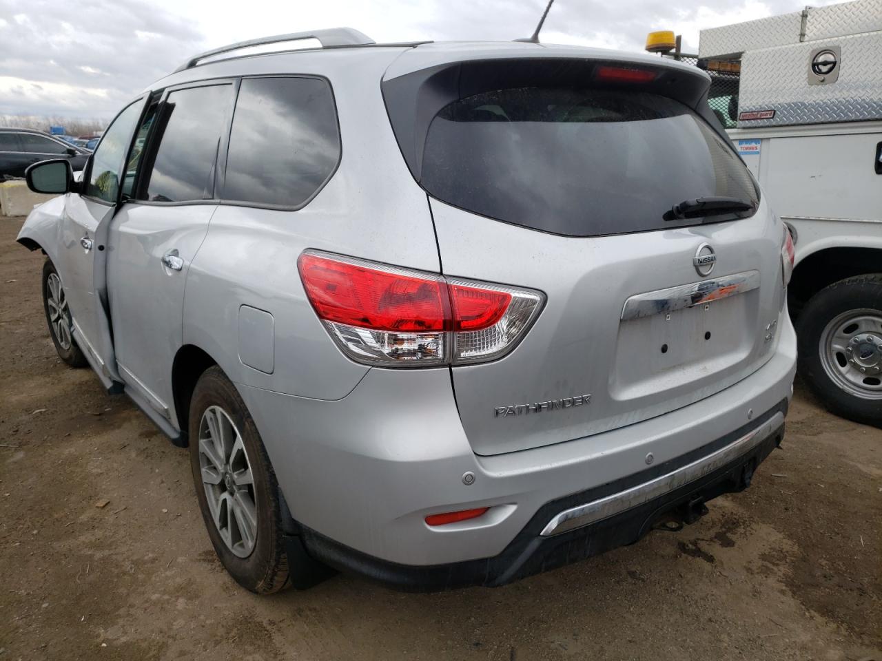 Photo 3 from auction – 2013 NISSAN PATHFINDER with VIN 5N1AR2MM0DC672160
