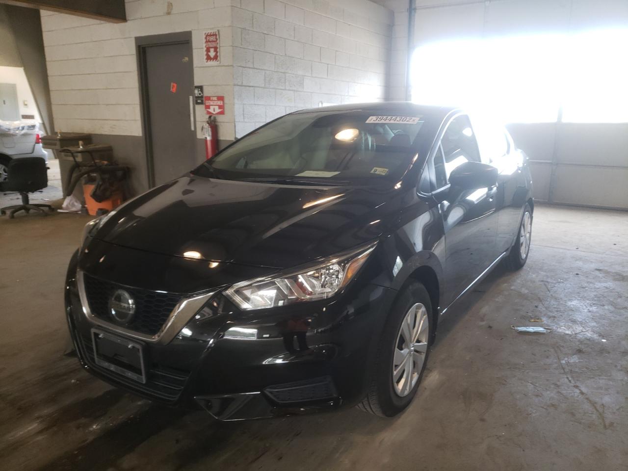 Photo 2 from auction – 2020 NISSAN VERSA S with VIN 3N1CN8DV7LL901685