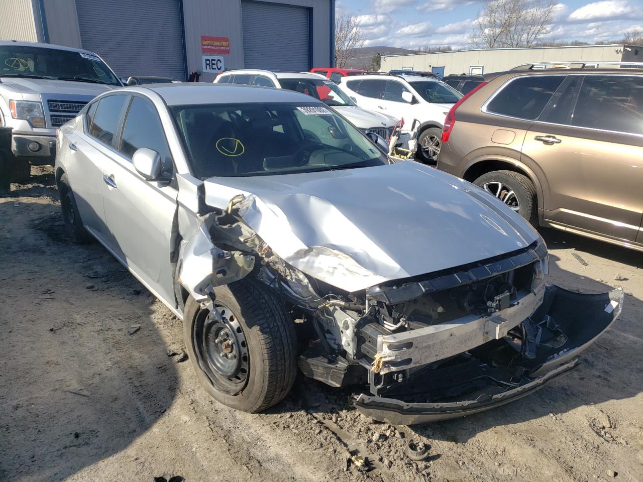 Photo 1 from auction – 2019 NISSAN ALTIMA S with VIN 1N4BL4BV1KC127587